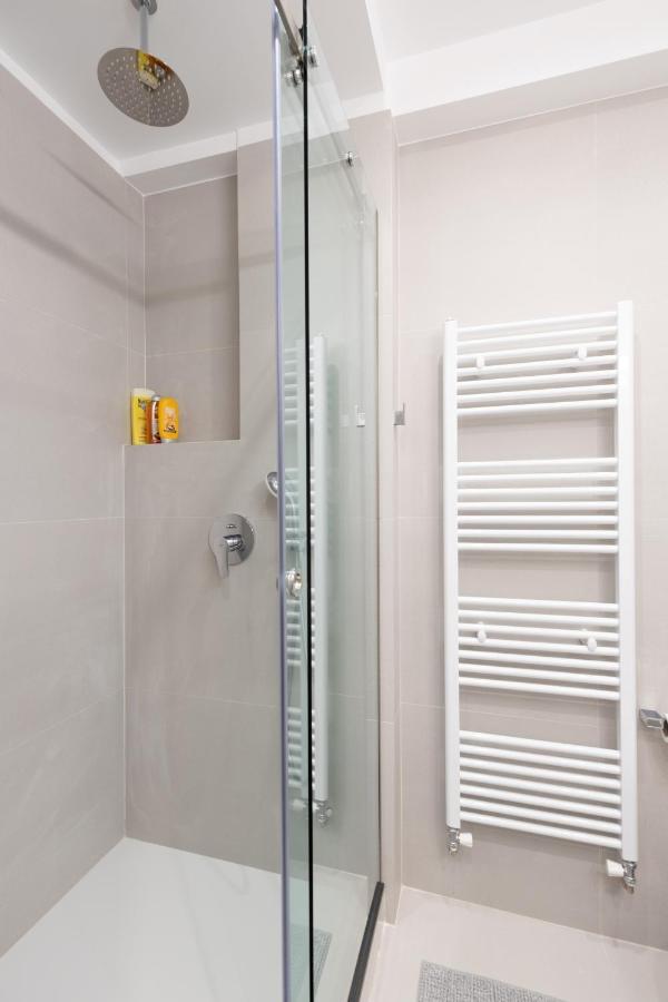 Wonderful Central Athens 2 Bedroom 2 Bath Sleeps 8 Екстериор снимка